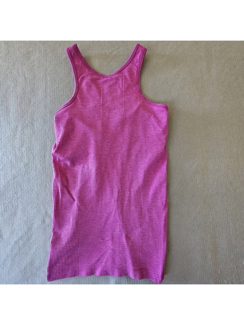 Lululemon Seamlessly Covered Tank. Fuschia. Size 6. Running, Fitness, Tennis